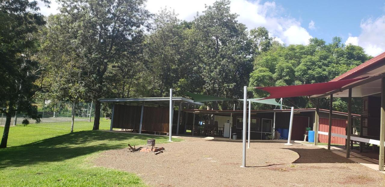 Christmas Creek Cafe & Cabins Lamington Exterior photo