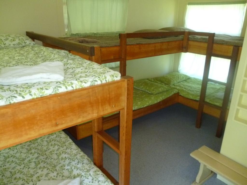 Christmas Creek Cafe & Cabins Lamington Room photo