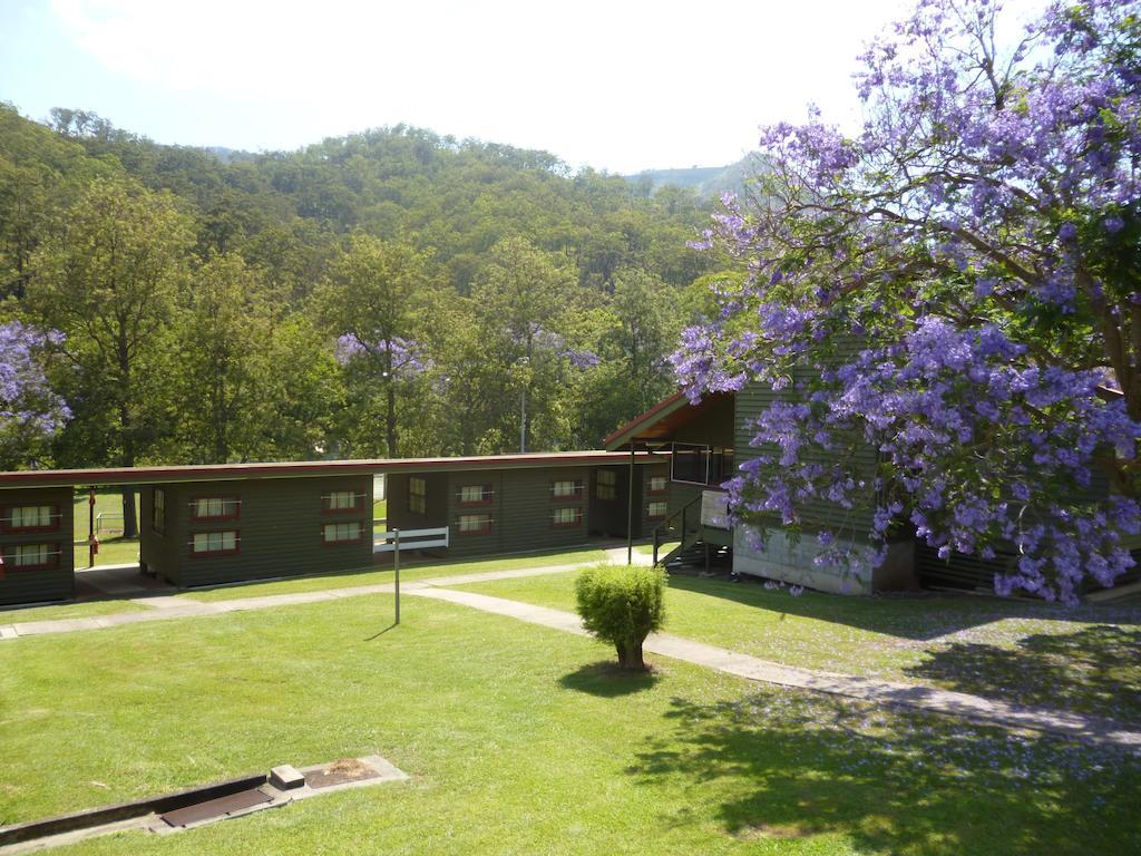 Christmas Creek Cafe & Cabins Lamington Exterior photo